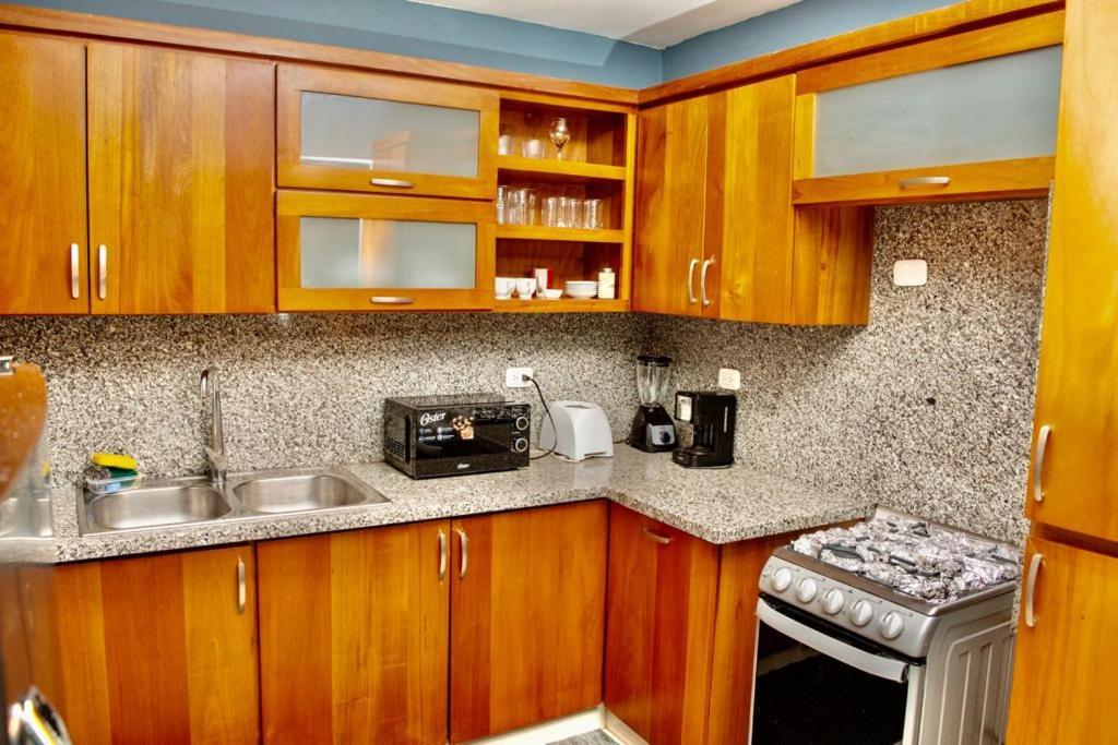 Hotel Casa Jum ซานติอาโก เด ลอสกาบาเญโรส ภายนอก รูปภาพ