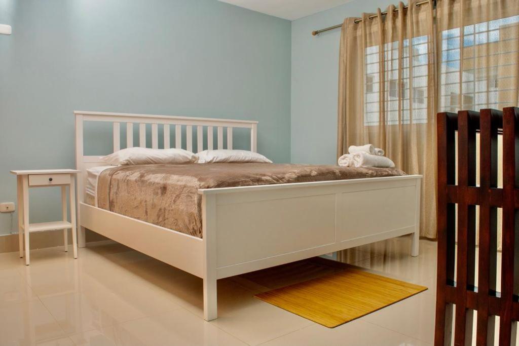Hotel Casa Jum ซานติอาโก เด ลอสกาบาเญโรส ภายนอก รูปภาพ